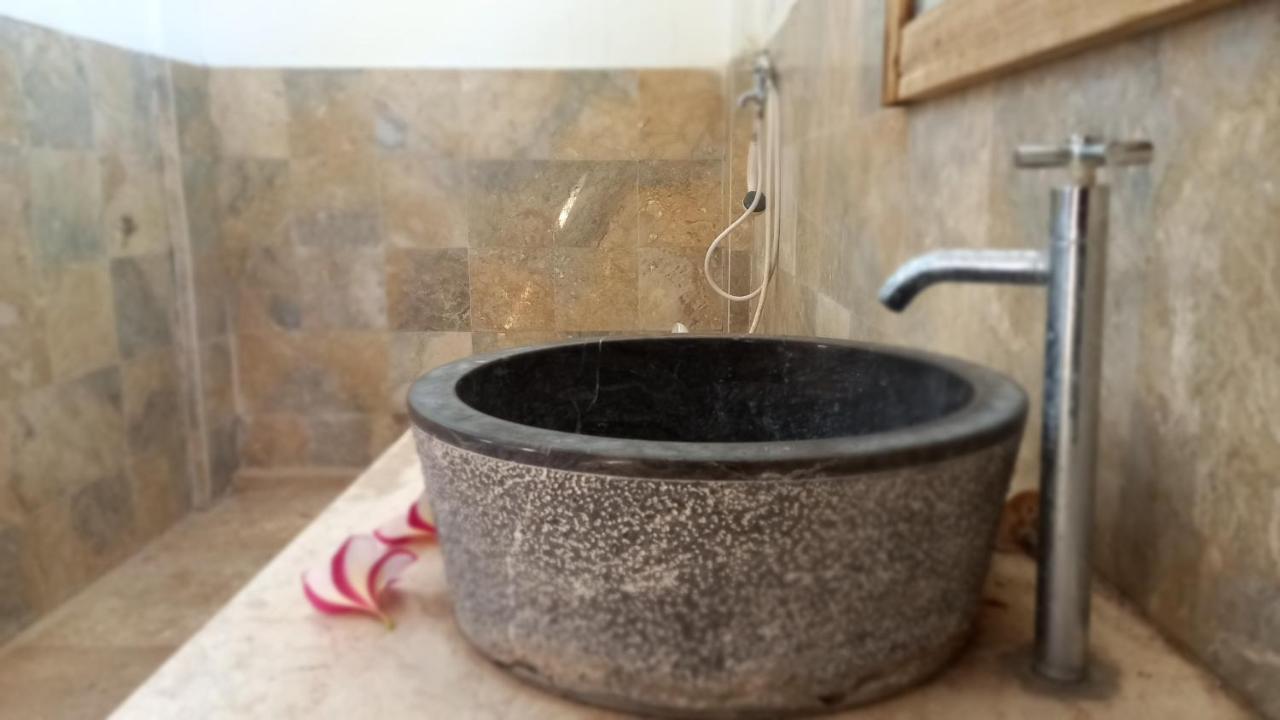 Wisma Bunda 2 Otel Gili Trawangan Dış mekan fotoğraf